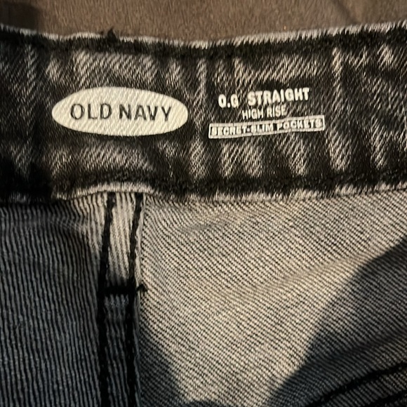 Old Navy Women’s O.G. Straight High Rise - Picture 4 of 10